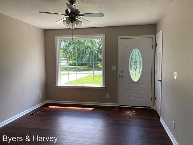 Foto del edificio - 3 br, 1.5 bath House - 2728 Ann Drive