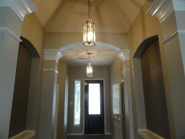 Foto del edificio - 6310 Canyon Chase Dr