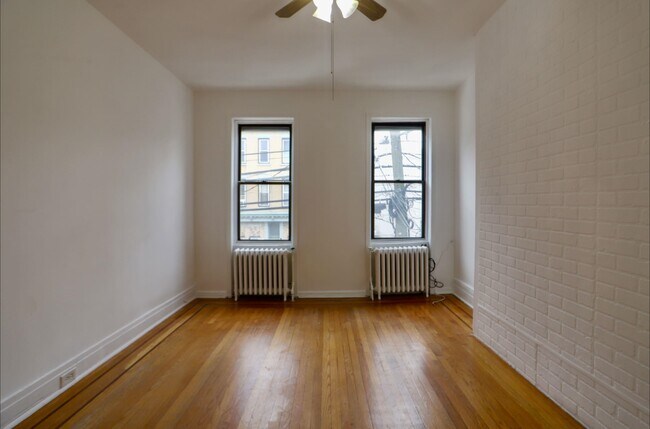 Building Photo - 397 Palisade Ave