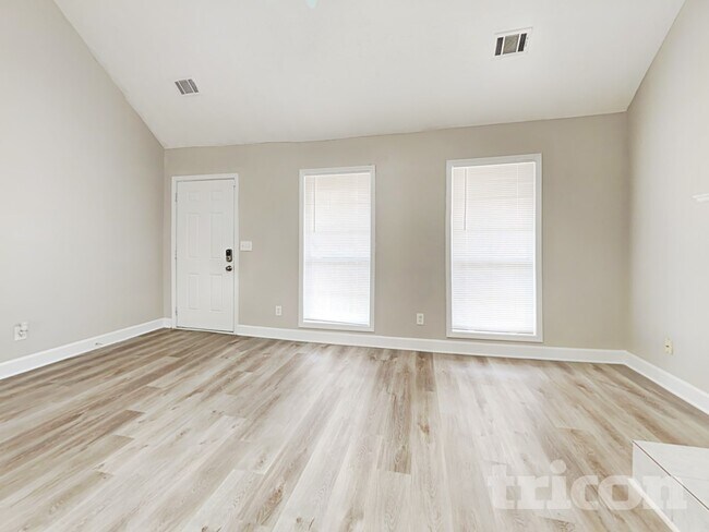 Foto del edificio - 616 Magnolia Dr