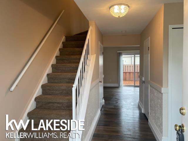 Building Photo - 16884 Kingsbrooke Dr