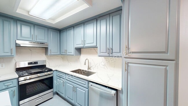 Foto del edificio - Beautiful 3 Bed/2 Bath Home in