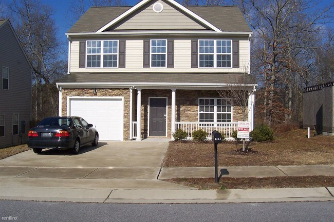 Building Photo - 3 br, 2.5 bath House - 1212 Sweetgrass St