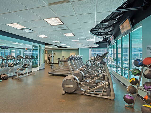 Building Photo - 600 N Fairbanks Ct
