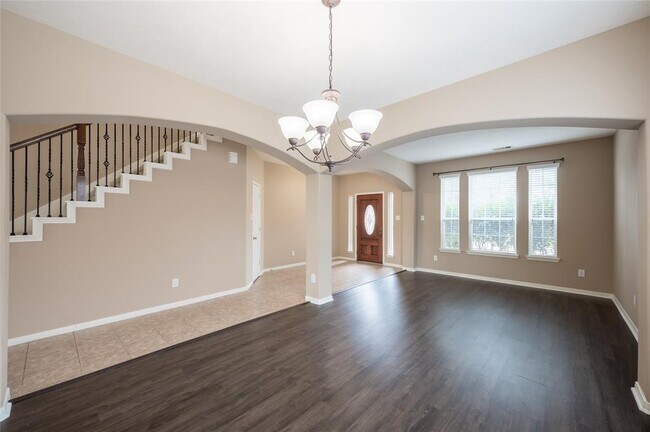 Building Photo - 16906 Langham Heights Ln