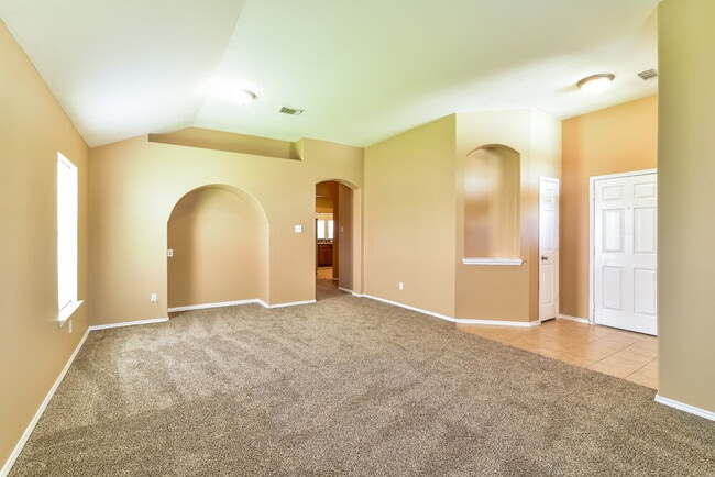 Foto del edificio - 7407 Blossommist Ln