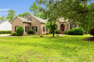 Building Photo - 106 Brugg Ct