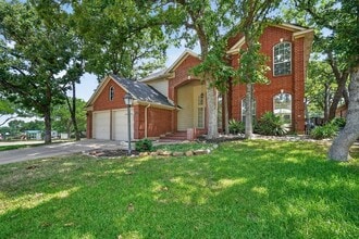 Building Photo - 2687 Creekside Way