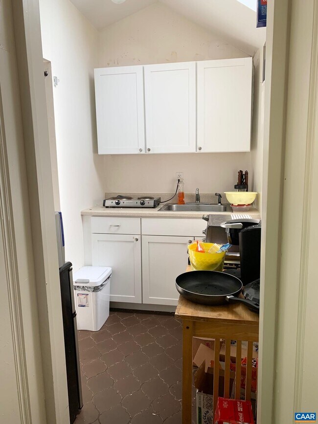 Foto del edificio - 111 Chelsea Dr