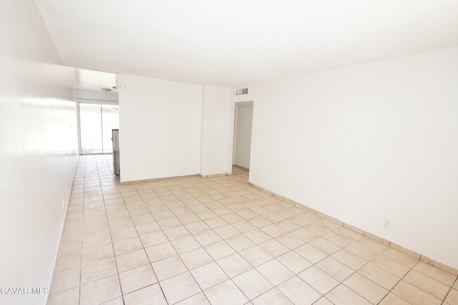 Building Photo - 1108 Monterey St