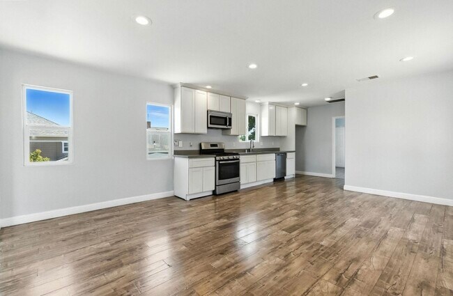 Foto del edificio - 5821 E 17th St