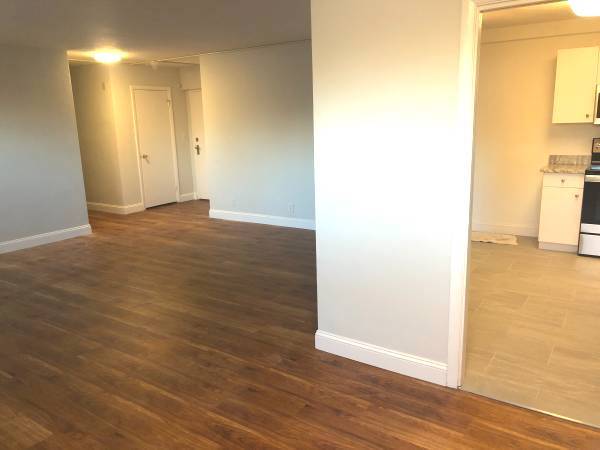 Sala de estar 1 - 10 Hammond Pond Pkwy
