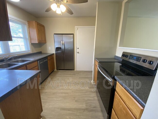 Foto del edificio - 5518 SW 18th Terrace