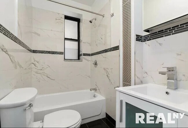 Foto del edificio - 322 West 11th Street