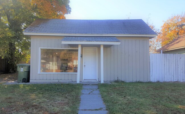 Foto del edificio - Great North Side 2 bedroom home