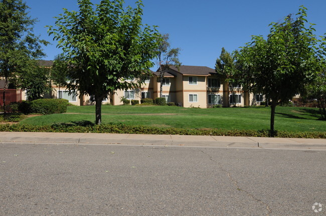 Building Photo - Placerville Apartments