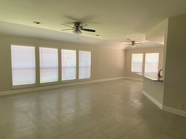 Building Photo - 5035 Timber Wind