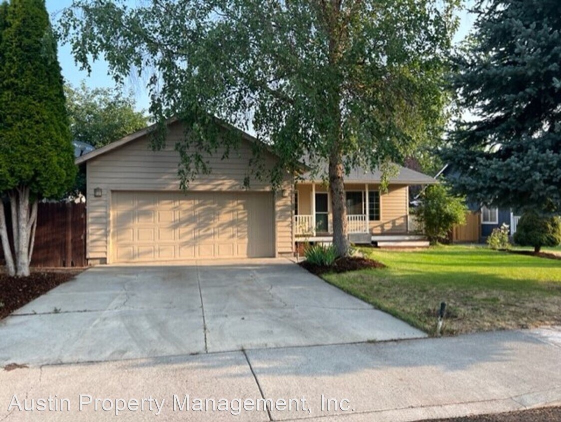 3 br, 2 bath House 21368 Pelican Drive House Rental in Bend, OR