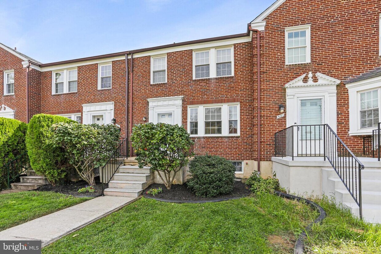 Foto principal - 403 Stratford Rd