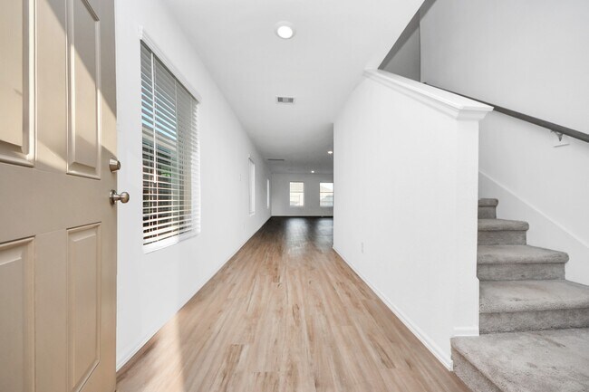 Foto del edificio - 10939 Bright Beacon Dr