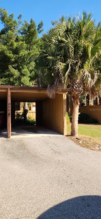 Foto del edificio - 222 Crown Oaks Way