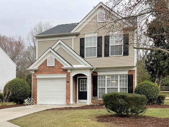 Building Photo - 2445 Sawyer Dr