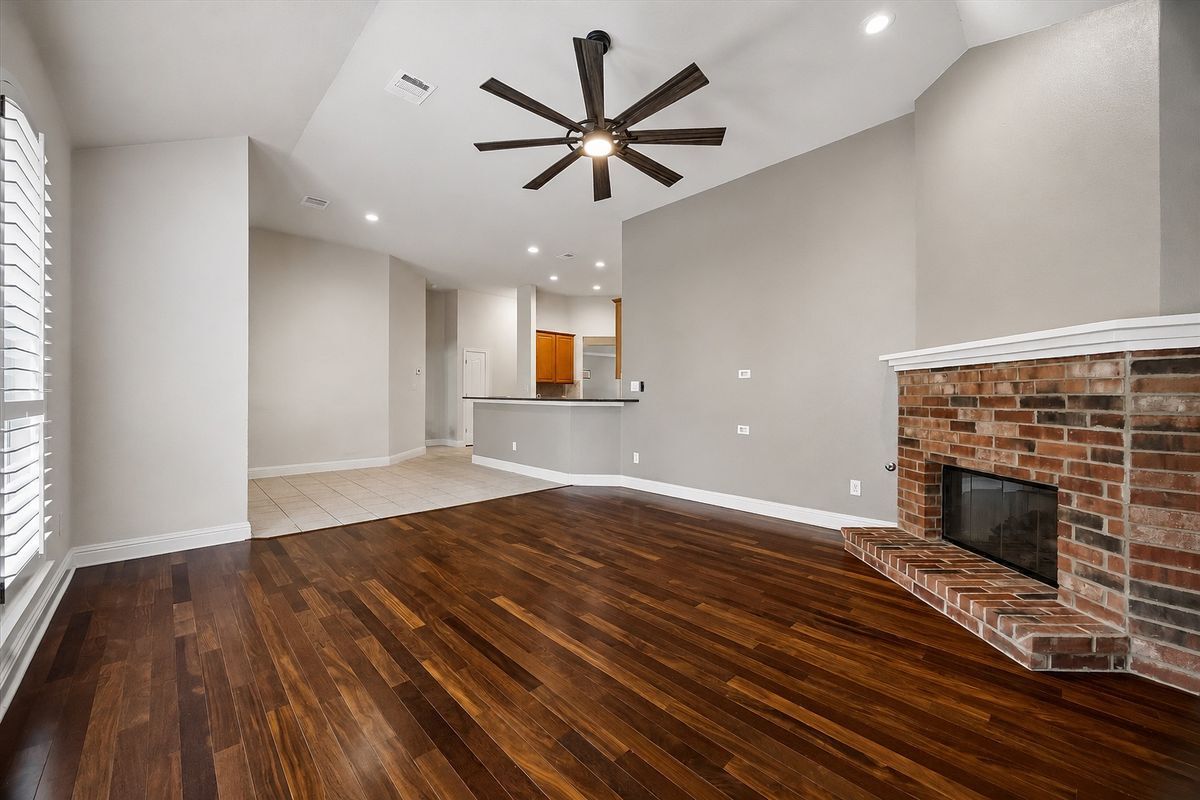 Building Photo - 12825 Rush Creek Ln