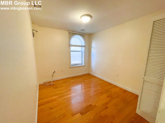 Building Photo - 165 Massachusetts Ave