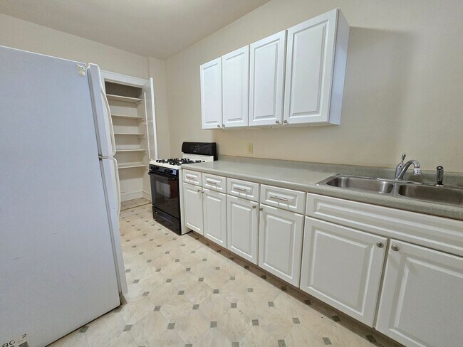 Foto del edificio - 1308 N Main St