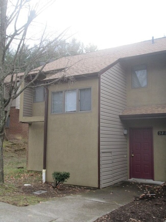 Building Photo - 321 Shenandoah Cir