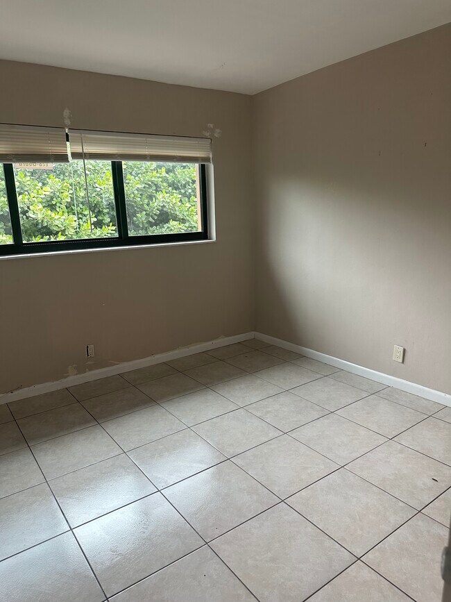 Bedroom - 5910 NE 18th Ave