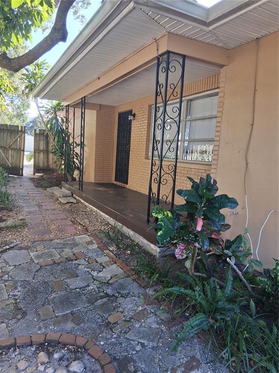 Foto principal - 710 4th Ave NW