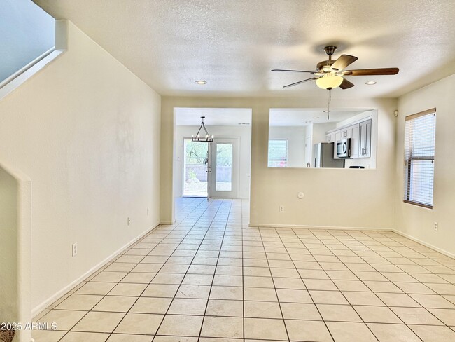 Foto del edificio - 17279 N 184th Dr