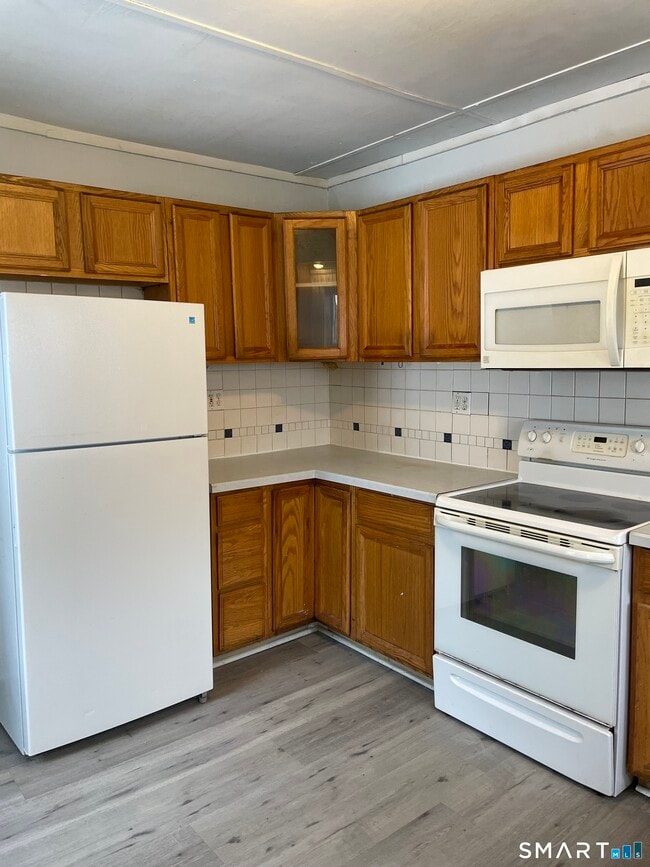 Building Photo - 184 Meriden Rd