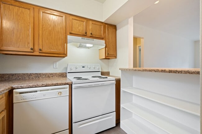 Building Photo - 405 E Thunderbird Dr