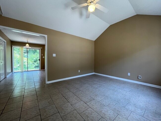 Building Photo - 7946 Lobilia Ln