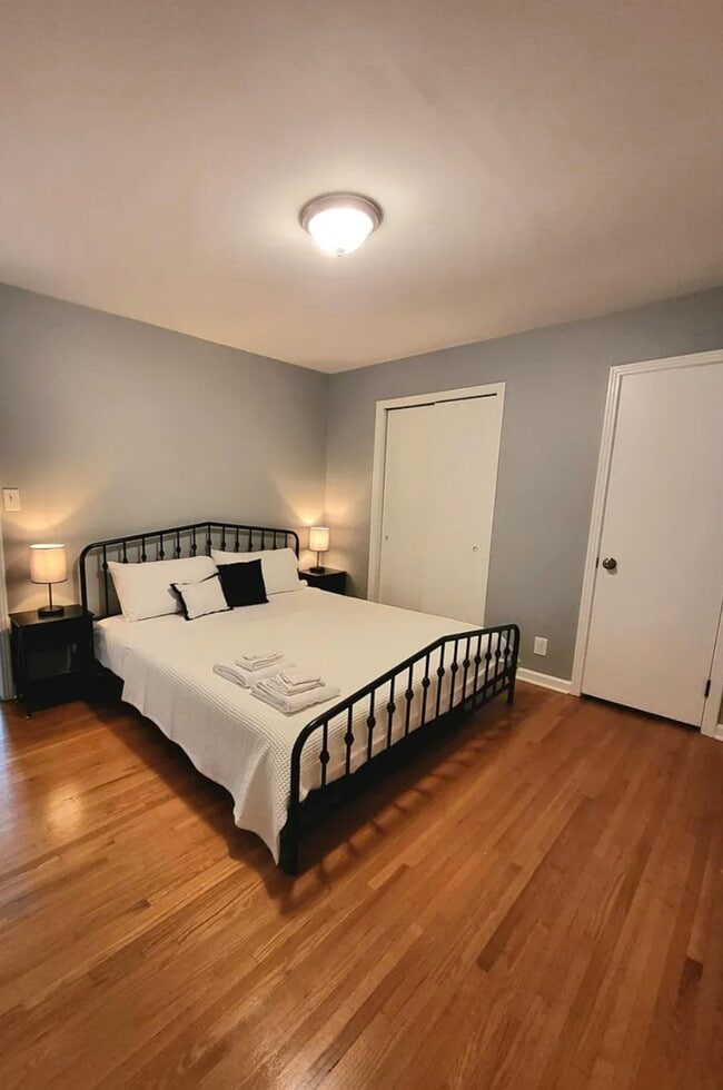 Building Photo - 68 Durrett Dr