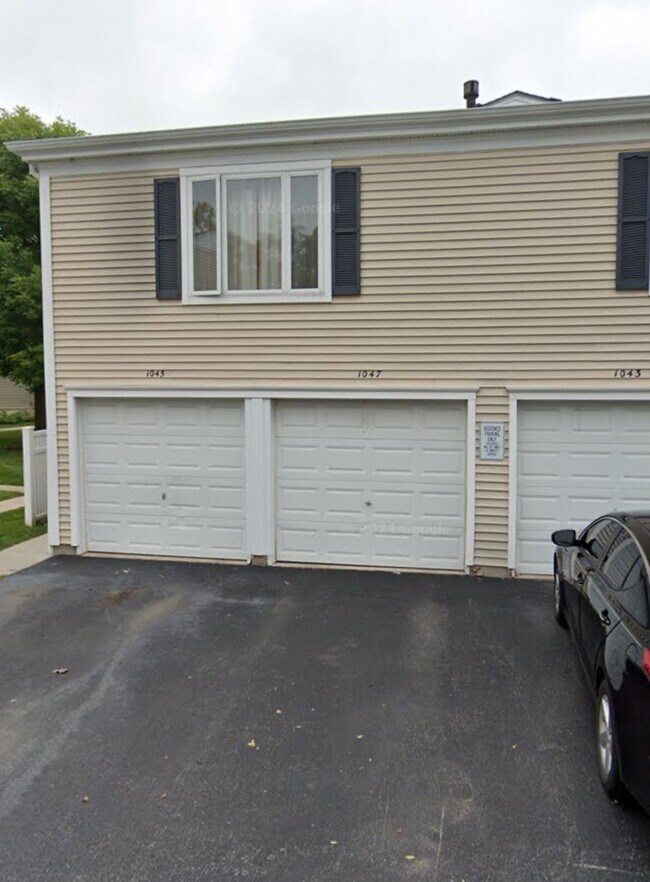 Foto del edificio - 1085 Cove Dr