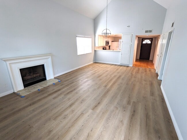 Building Photo - 130 Monterey - 319#319