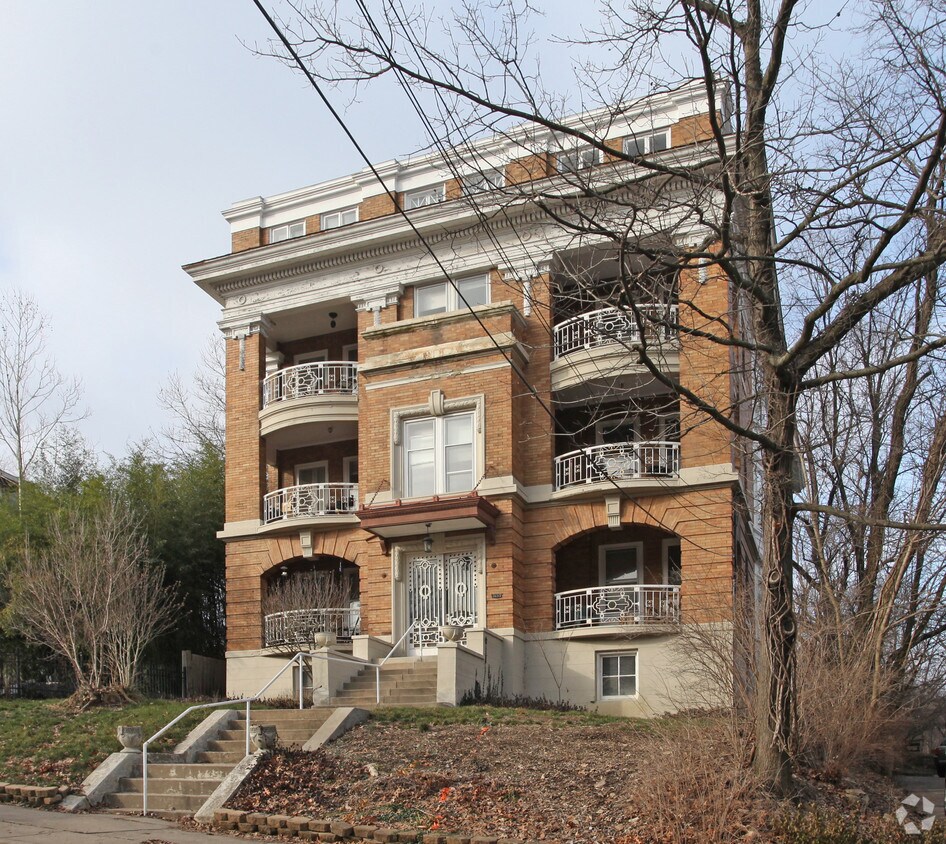3655 Middleton Ave, Cincinnati, OH 45220 Apartments in Cincinnati, OH
