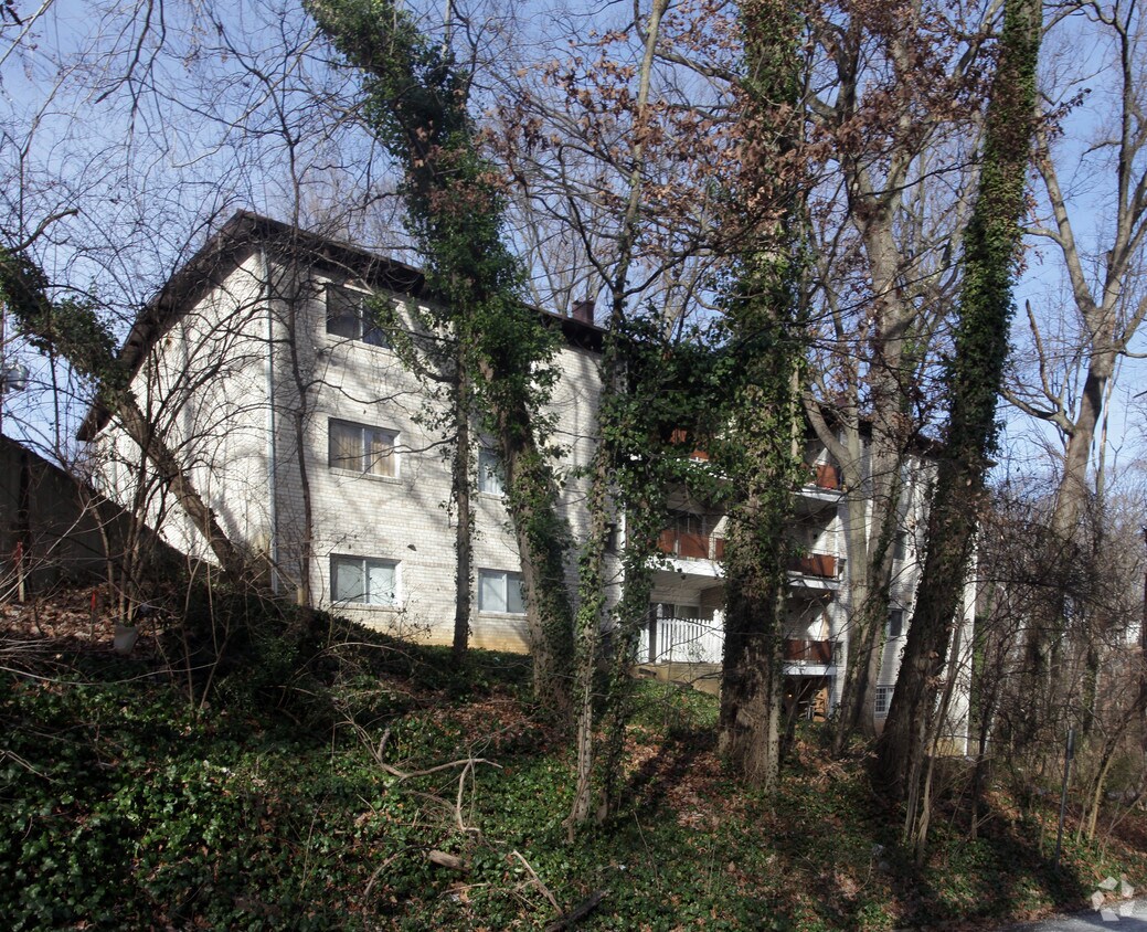 Foto del edificio - 717 Sligo Creek Pky