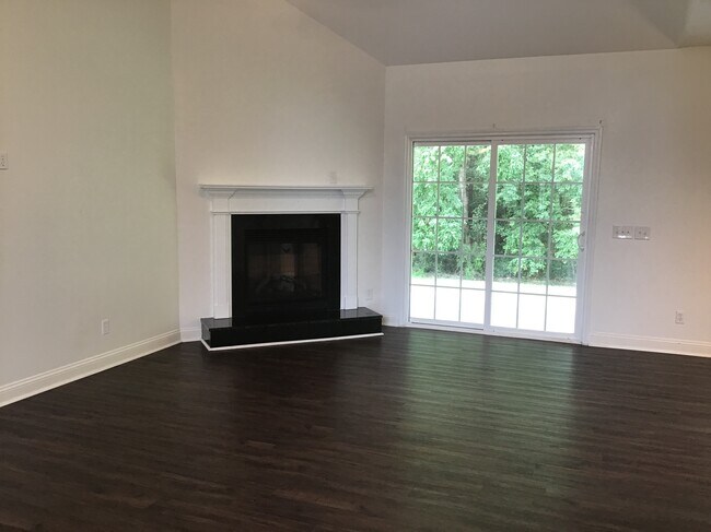 Building Photo - 307 Brighton Woods Drive