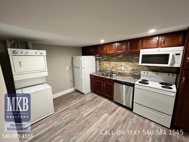 Foto del edificio - 1813 Oxford Ave SW