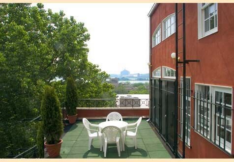 Foto del edificio - 1865 2nd Ave