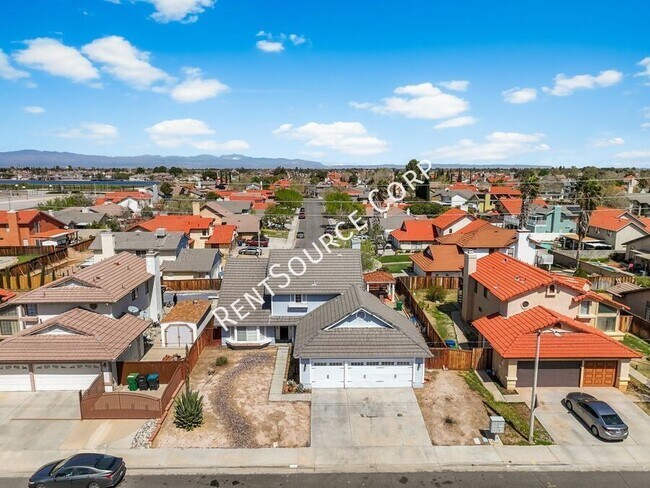 Foto del edificio - 2145 W Ave P8