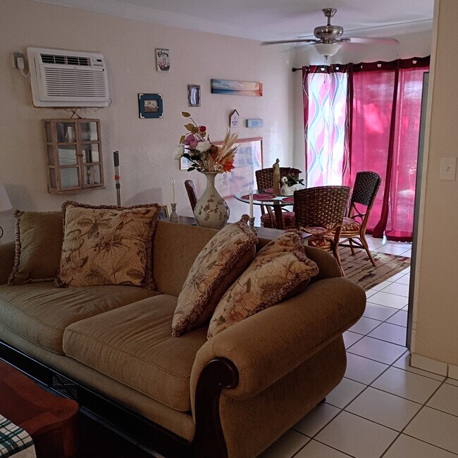 Foto del edificio - 221 Arthur Avenue