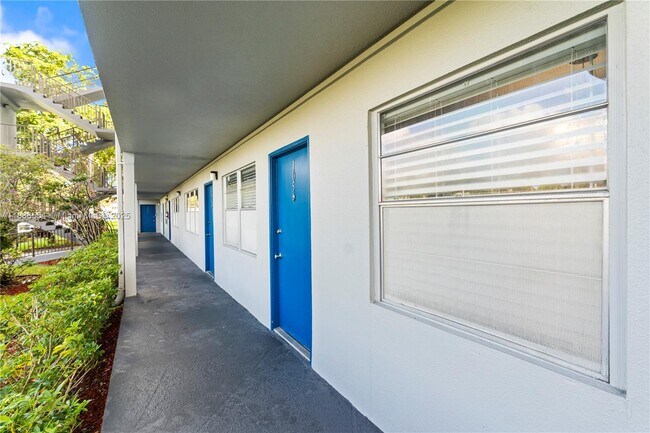 Foto del edificio - 301 SW 135th Ave