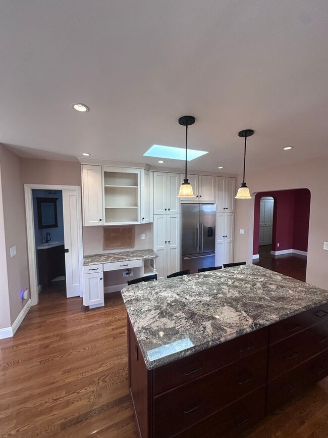 Building Photo - 115 Aster Rd