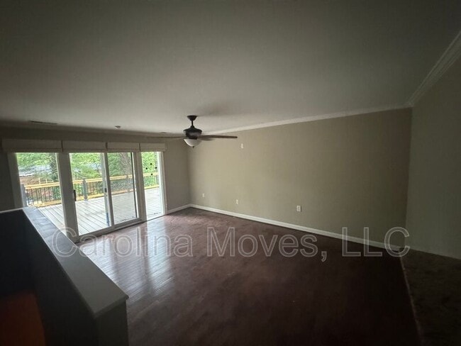 Foto del edificio - 710 Parkins Mill Rd
