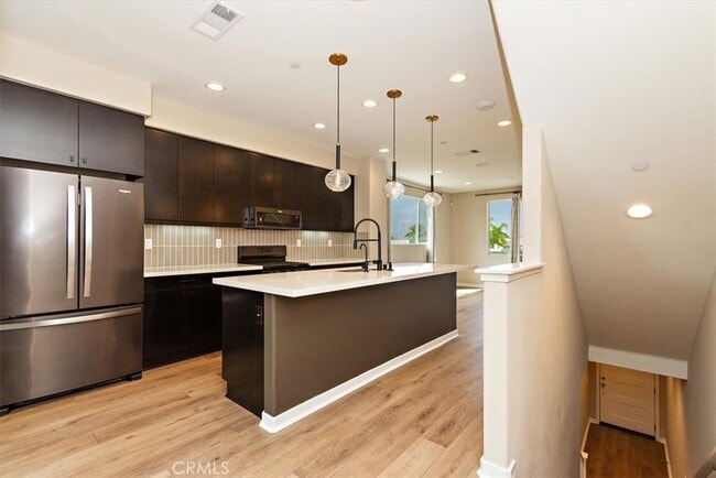 Building Photo - 114 N 6th Street Unit D